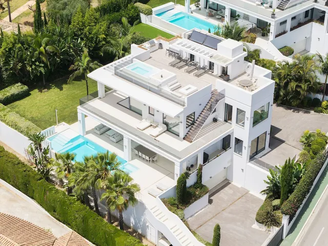 Villa in Nagueles, Costa Del Sol