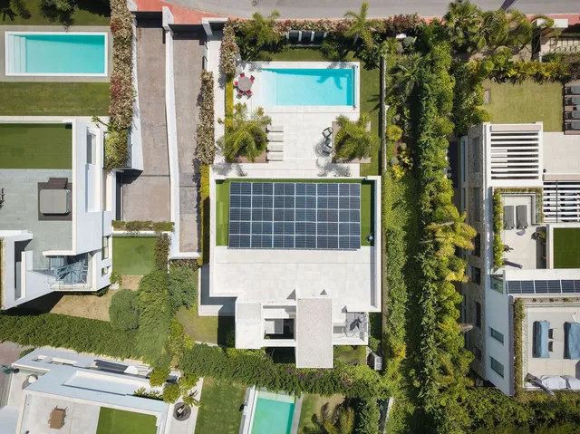 Villa in Nueva Andalucía, Costa Del Sol