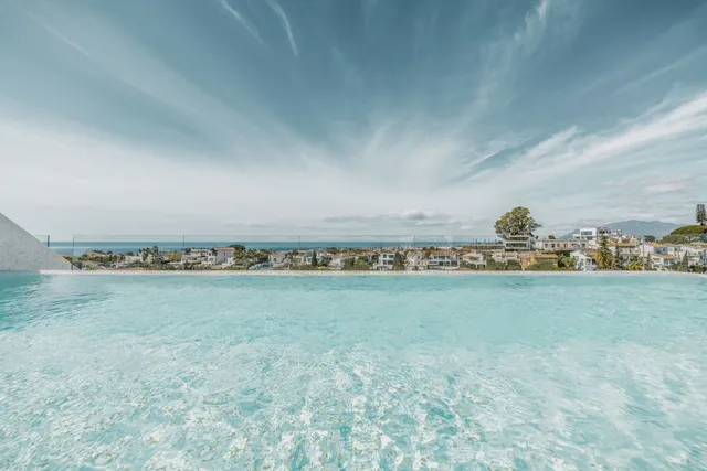 Villa in Nueva Andalucía, Costa Del Sol