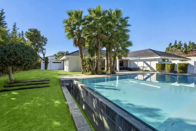 Villa in Guadalmina Baja, Costa Del Sol