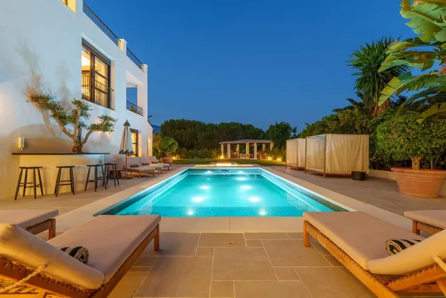 Villa in Nueva Andalucía, Costa Del Sol