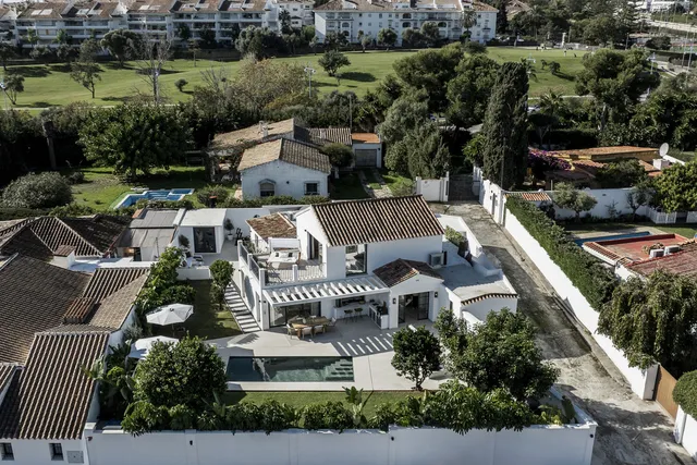 Villa in San Pedro de Alcántara, Costa Del Sol