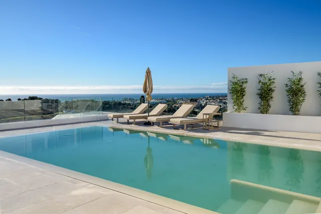 Villa in El Paraiso, Costa Del Sol