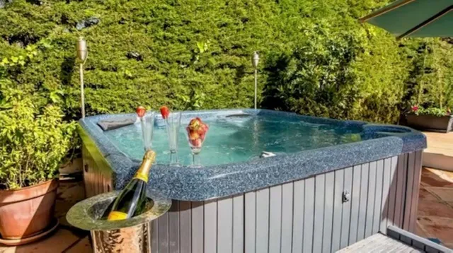 Villa in San Pedro de Alcántara, Costa Del Sol