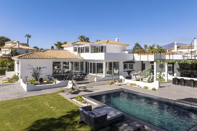Villa in Estepona, Costa Del Sol