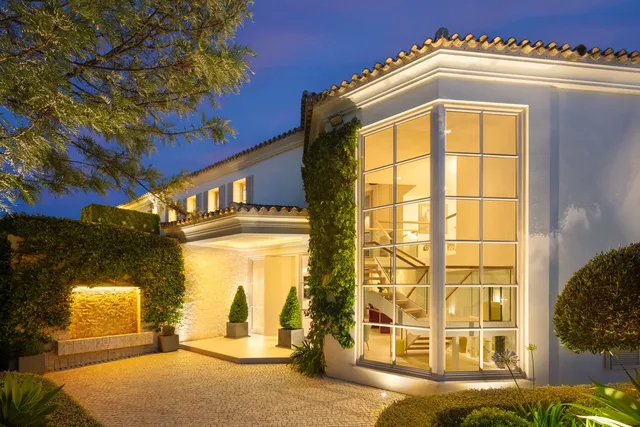 Villa in Nueva Andalucía, Costa Del Sol