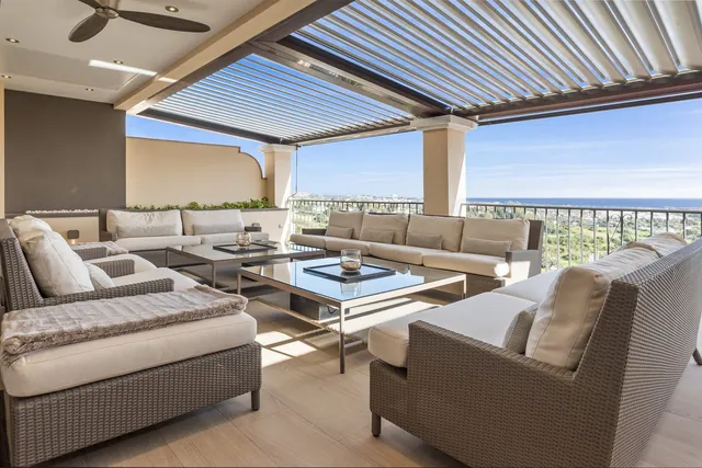 Apartment in Benahavís, Costa Del Sol