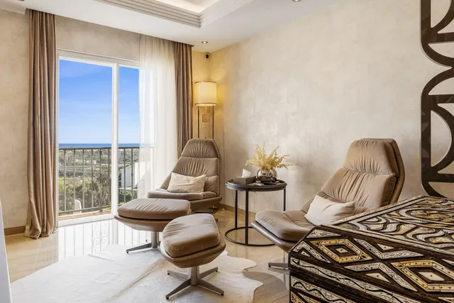 Apartment in Benahavís, Costa Del Sol