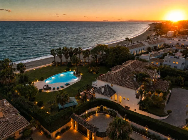Villa in Estepona, Costa Del Sol