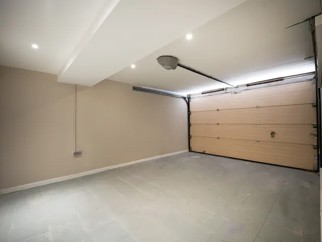 Villa in Nueva Andalucía, Costa Del Sol