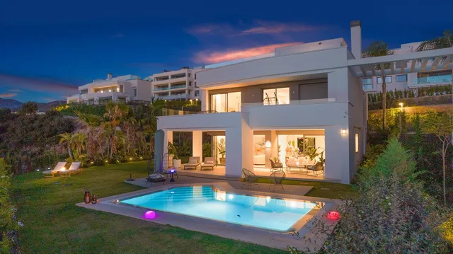 Villa in Marbella, Costa Del Sol
