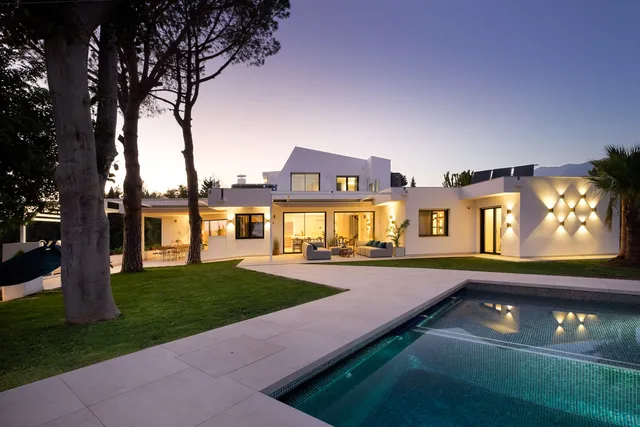 Villa in Sierrezuela, Costa Del Sol