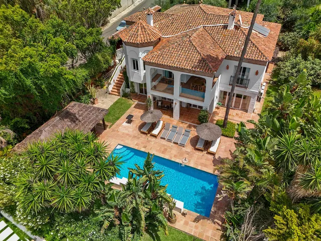 Villa in El Rosario, Costa Del Sol