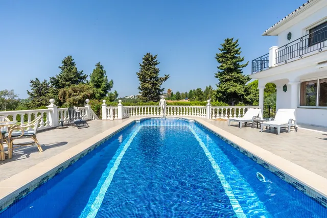 Villa in El Chaparral, Costa Del Sol