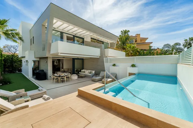 Villa in Puerto Banus, Costa Del Sol