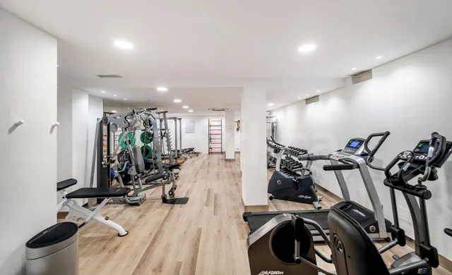Apartment in Nueva Andalucía, Costa Del Sol