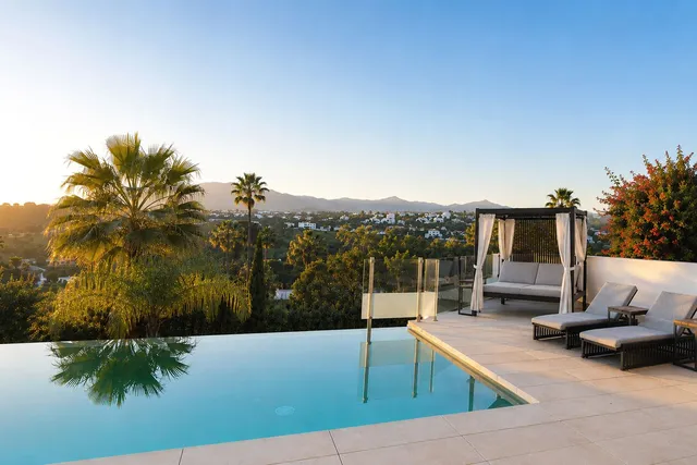 Villa in El Paraiso, Costa Del Sol