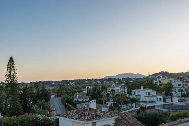 Villa in Nueva Andalucía, Costa Del Sol
