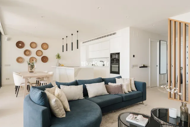 Apartment in Nueva Andalucía, Costa Del Sol