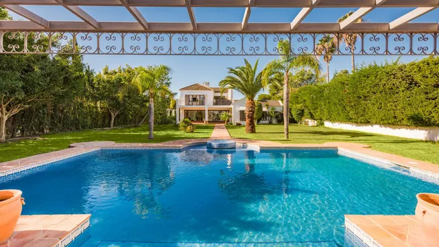 Villa in Guadalmina Baja, Costa Del Sol