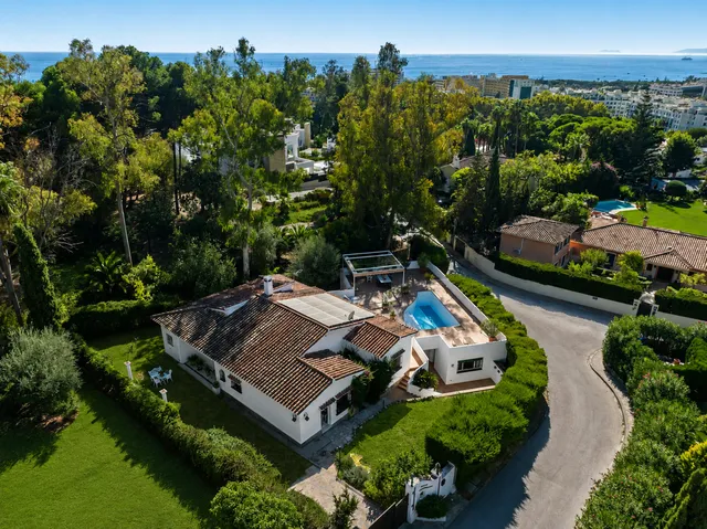 Villa in Marbella, Costa Del Sol