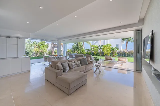 Villa in Marbella, Costa Del Sol