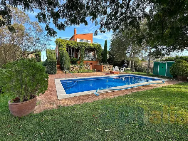 Villa in Ultramort, Catalonia