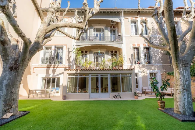 Apartment in Aix En Provence, Provence - Var