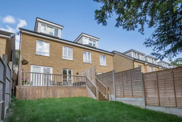 15 Sunningvale Close, Biggin Hill TN16 3BS