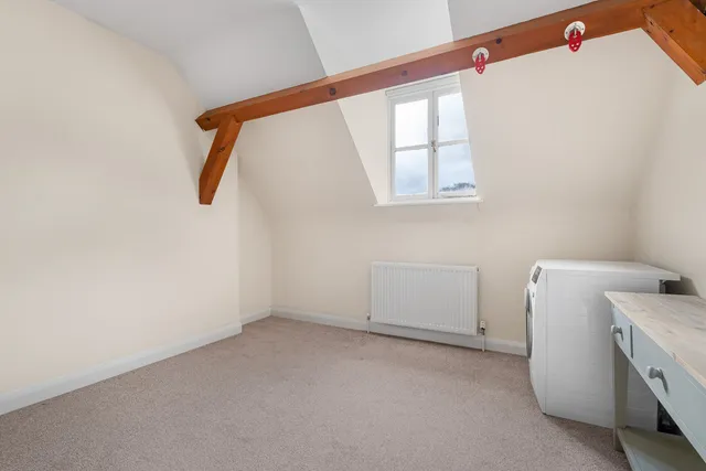 8 Dartmoor Court, Newton Abbot TQ13 9FG