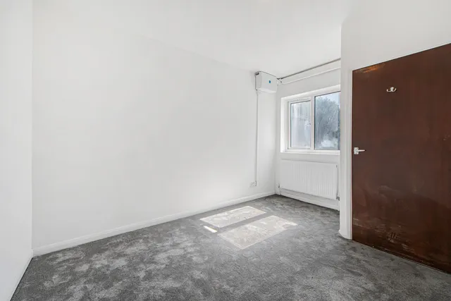18 Sangley Road, London SE25 6QT