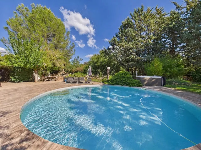 Villa in Jouques, Provence - Var