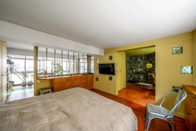 Apartment in 14th (Montparnasse), Paris