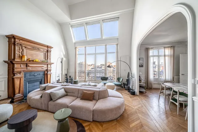 Apartment in Neuilly Sur Seine, Paris