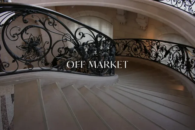 Apartment in 8th (Golden Triangle - Parc Monceau), Paris