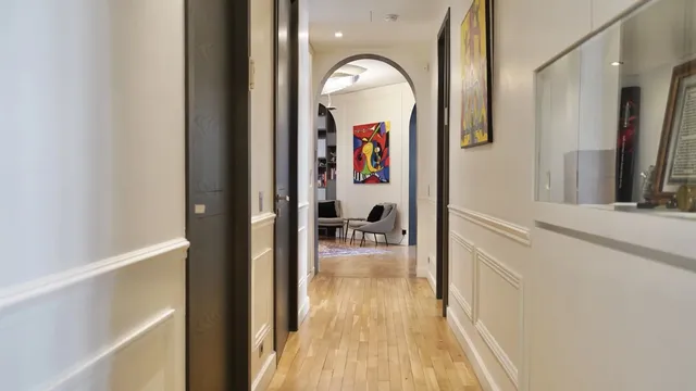 Apartment in 16th (Trocadéro - Etoile - Passy), Paris