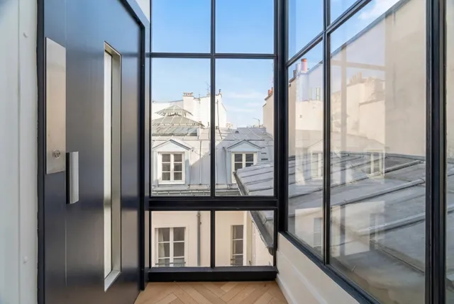 Apartment in 8th (Golden Triangle - Parc Monceau), Paris