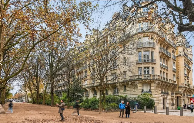 Apartment in 7th (Invalides, Eiffel Tower, Orsay), Paris