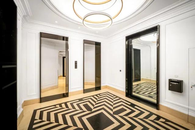 Apartment in 7th (Invalides, Eiffel Tower, Orsay), Paris