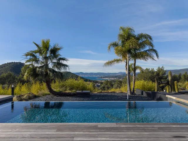Villa in St Cyr Sur Mer, Provence - Var