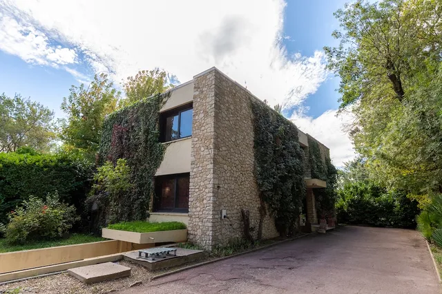 Villa in Bouc Bel Air, Provence - Var