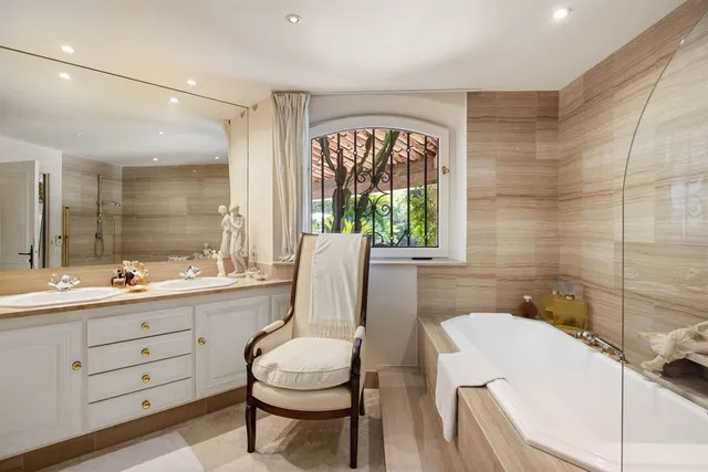 Villa in Mougins, French Riviera