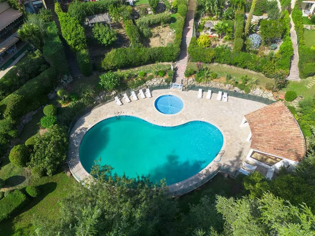 Apartment in Mougins, French Riviera