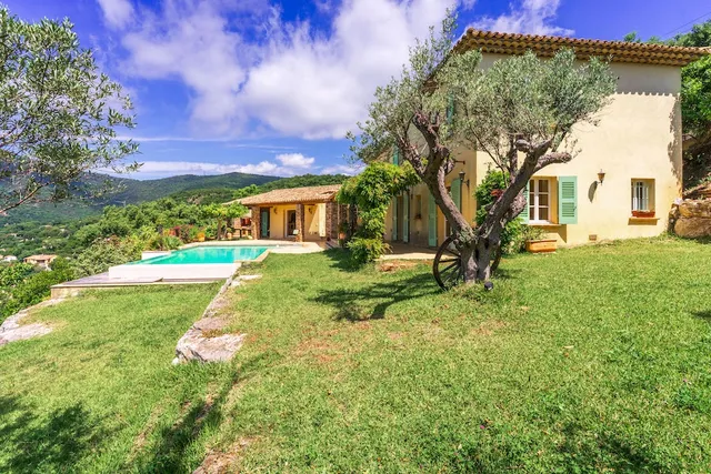 Villa in Cavalaire Sur Mer, Provence - Var