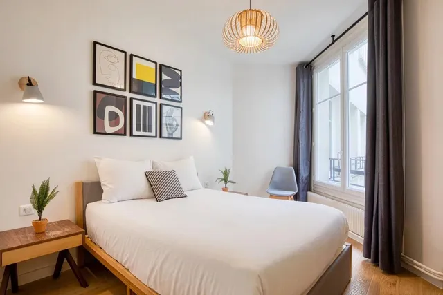 Apartment in 8th (Golden Triangle - Parc Monceau), Paris