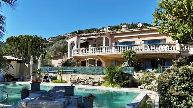 Villa in Cavalaire Sur Mer, Provence - Var