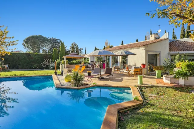 Villa in Bouc Bel Air, Provence - Var