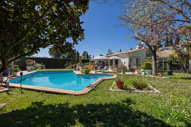 Villa in Bouc Bel Air, Provence - Var