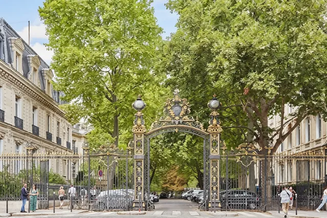 Apartment in 8th (Golden Triangle - Parc Monceau), Paris