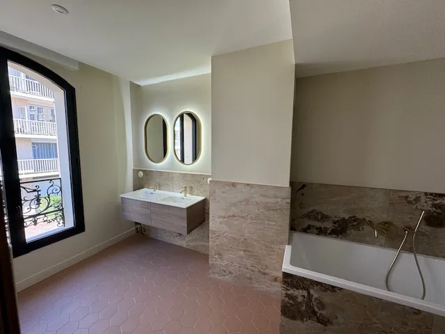 Villa in Boulogne-Billancourt, Paris